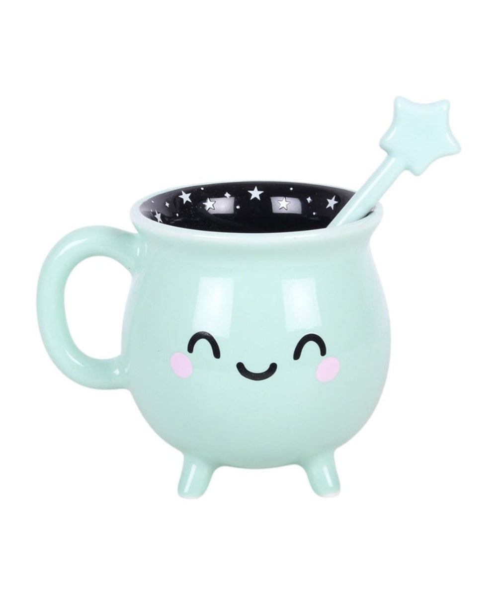 Mug Chaudron vert menthe et cuillère baguette de la sélection Merci Léonie sur fond blanc