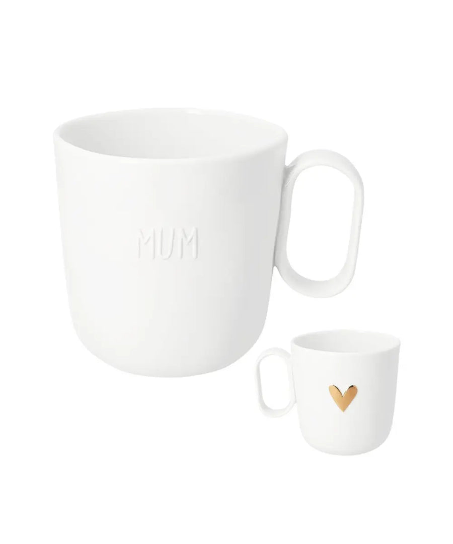 Mug en porcelaine blanche mum rader avec coeur dore et motif en relief.