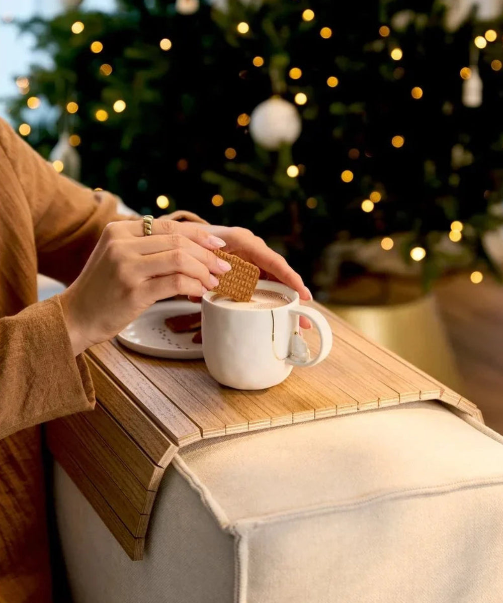 Gros plan en situation de Mug Père Noël de la marque Räder