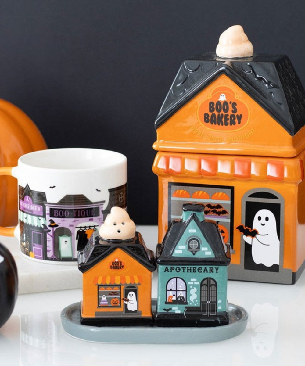 Mug Spooky Street de la sélection Merci Léonie en détail ou en situation