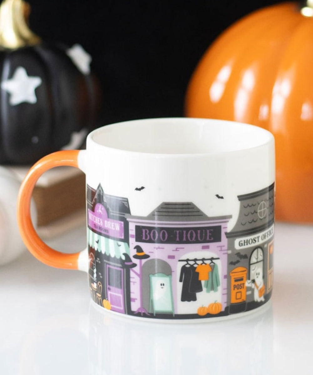 Mug Spooky Street de la sélection Merci Léonie en détail ou en situation