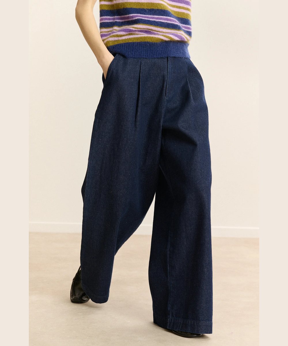 Coupe large du pantalon Voltaire Brut Garance Paris