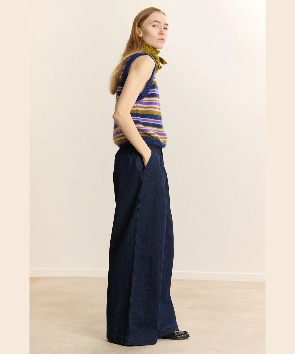 Pantalon large Voltaire Brut Garance Paris vu de profil