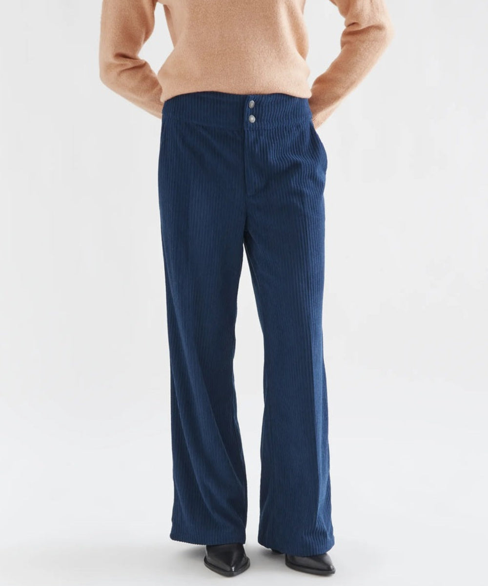 Pantalon velours côtelé bleu marine de Compañía Fantástica
