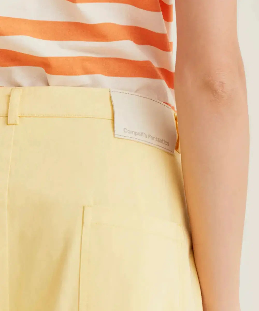 Pantalon Wide Leg Jaune pastel de la marque Compania Fantastica vue de dos