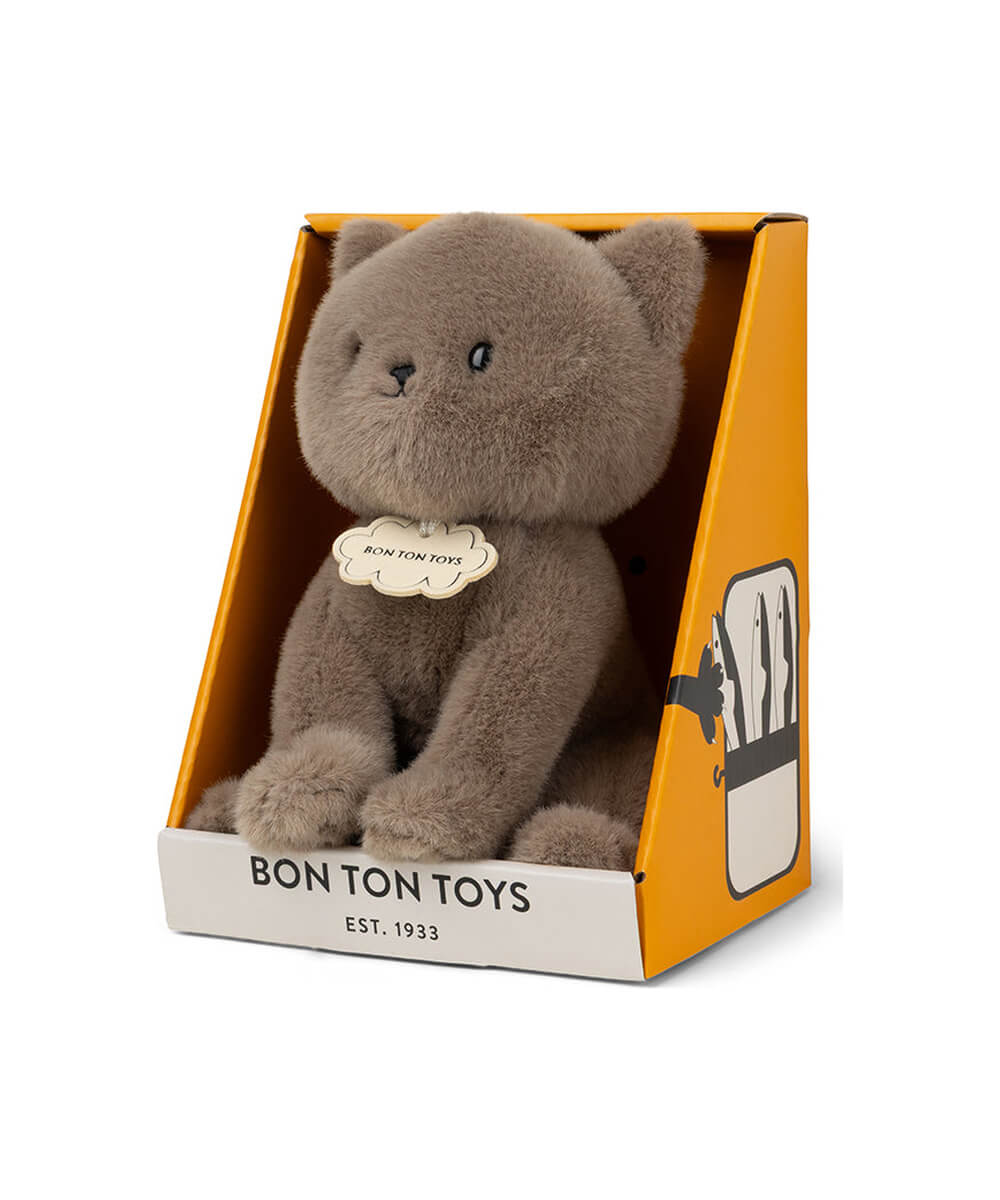 Peluche Chat British Shorthair Freddy 18 cm de Bon Ton Toys, présenté dans son coffret jaune