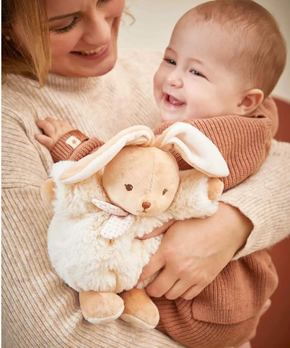 Peluche lapin patapouf creme kaloo 17 cm en fourrure douce dans sa boite cadeau personnalisable.