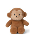 Peluche Singe WWF Fuzzy 18 cm de Bon Ton Toys, assis de face sur fond blanc