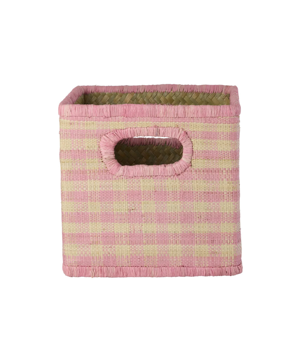 Petit panier carré en raphia Vichy rose de Rice sur fond blanc