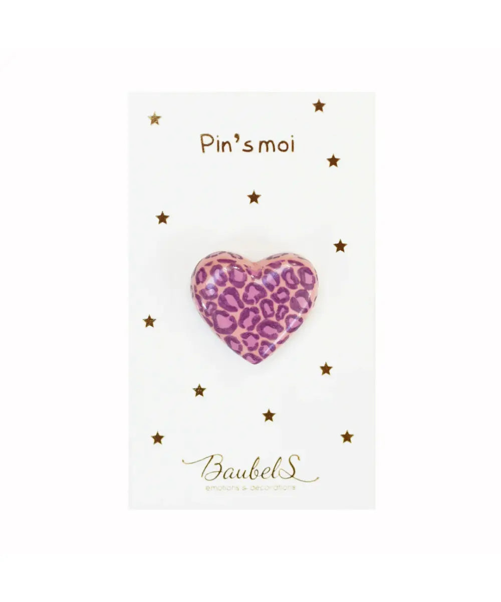 Pin's coeur léopard rose et violet de la marque française Baubels