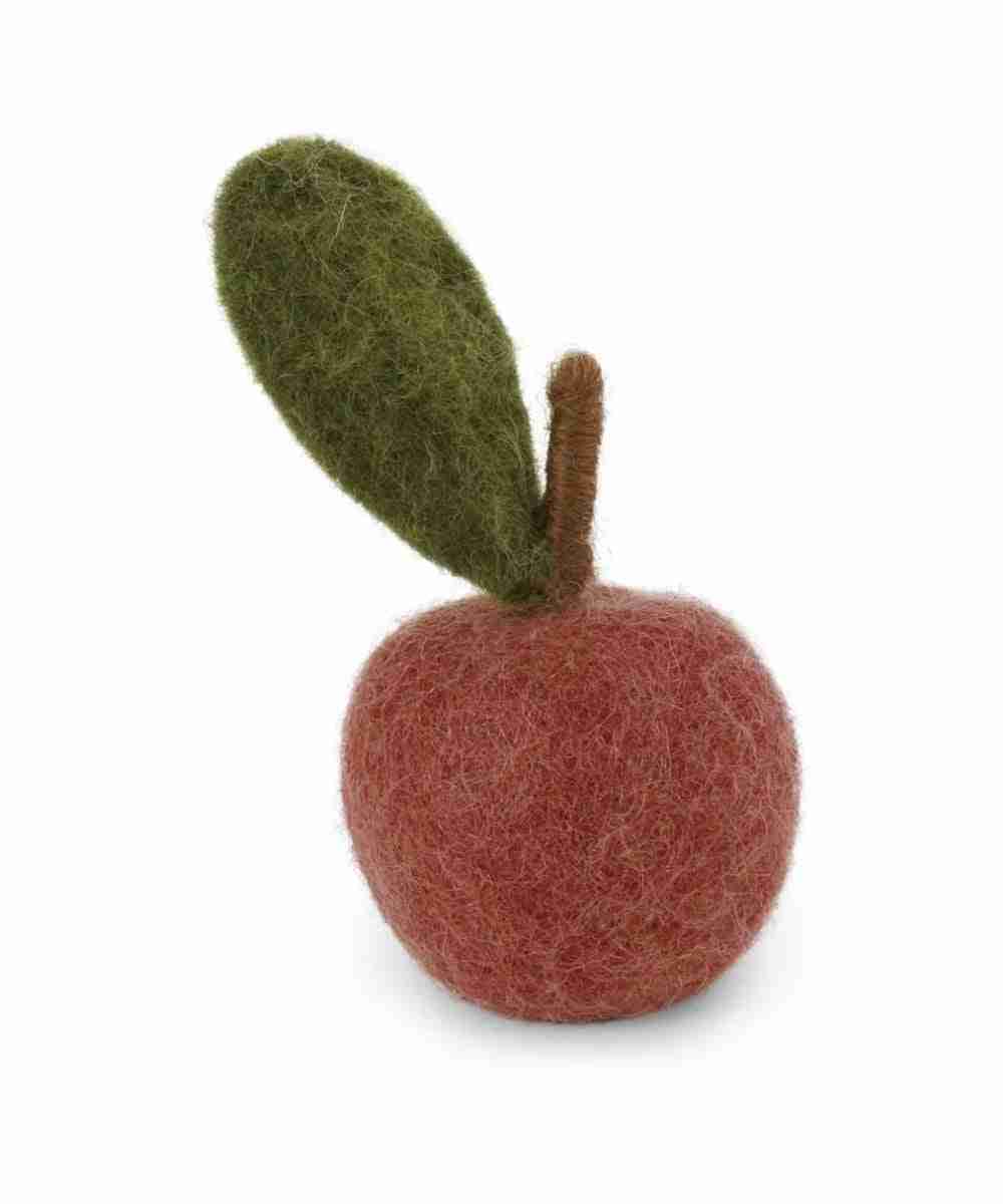 Pomme rouge poudré de la marque Gry & Sif, sur fond blanc