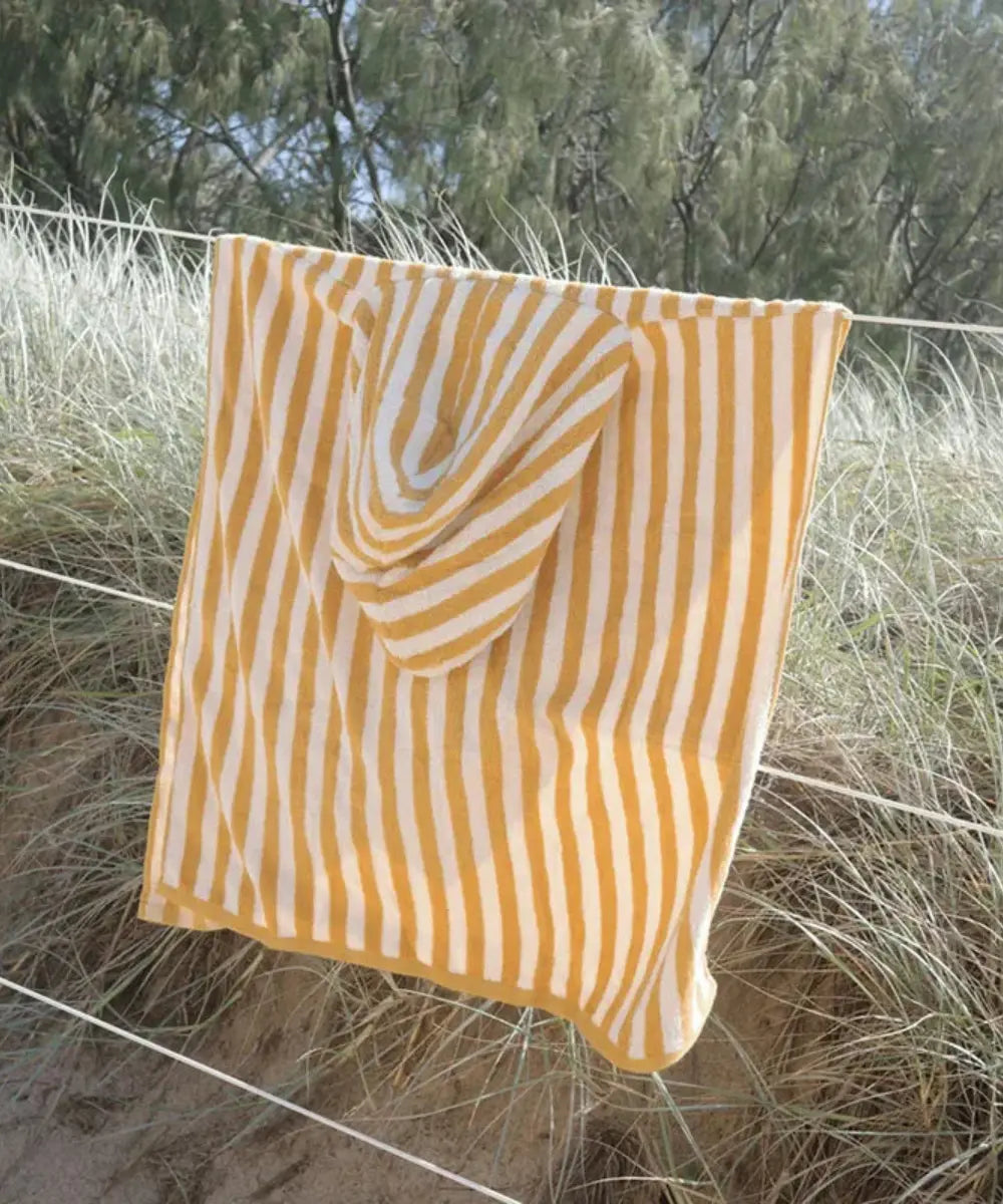 Poncho de bain pour enfant 100% coton avec des rayures jaunes de la marque Swim Essentials