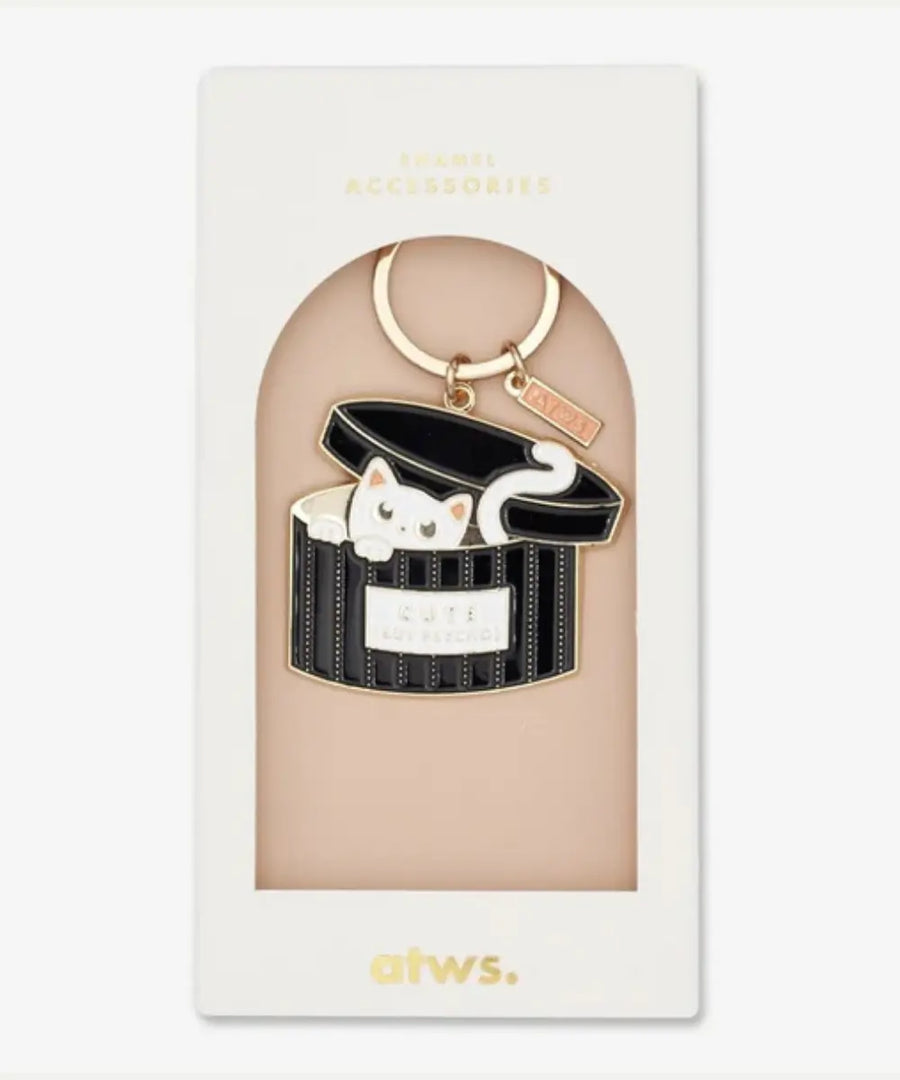 Porte-cles emaille dore motif chat blanc dans carton Cute but Psycho All The Ways To Say