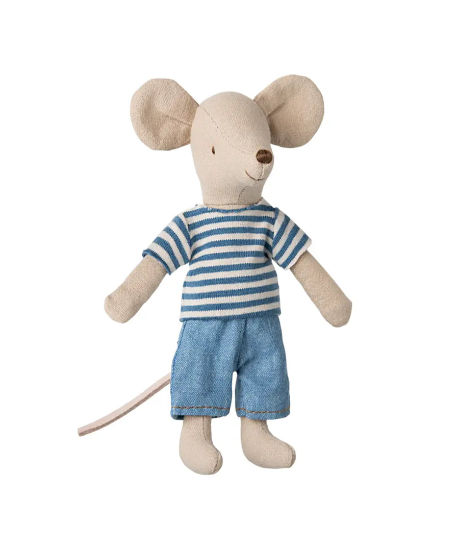 Souris LouiMax de la marque danoise Maileg sur un fond blanc