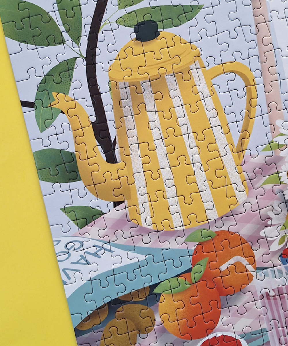 Brunch du dimanche, puzzle 500 pièces de Pièce rapportée, détail de l’illustration et des pièces assemblées