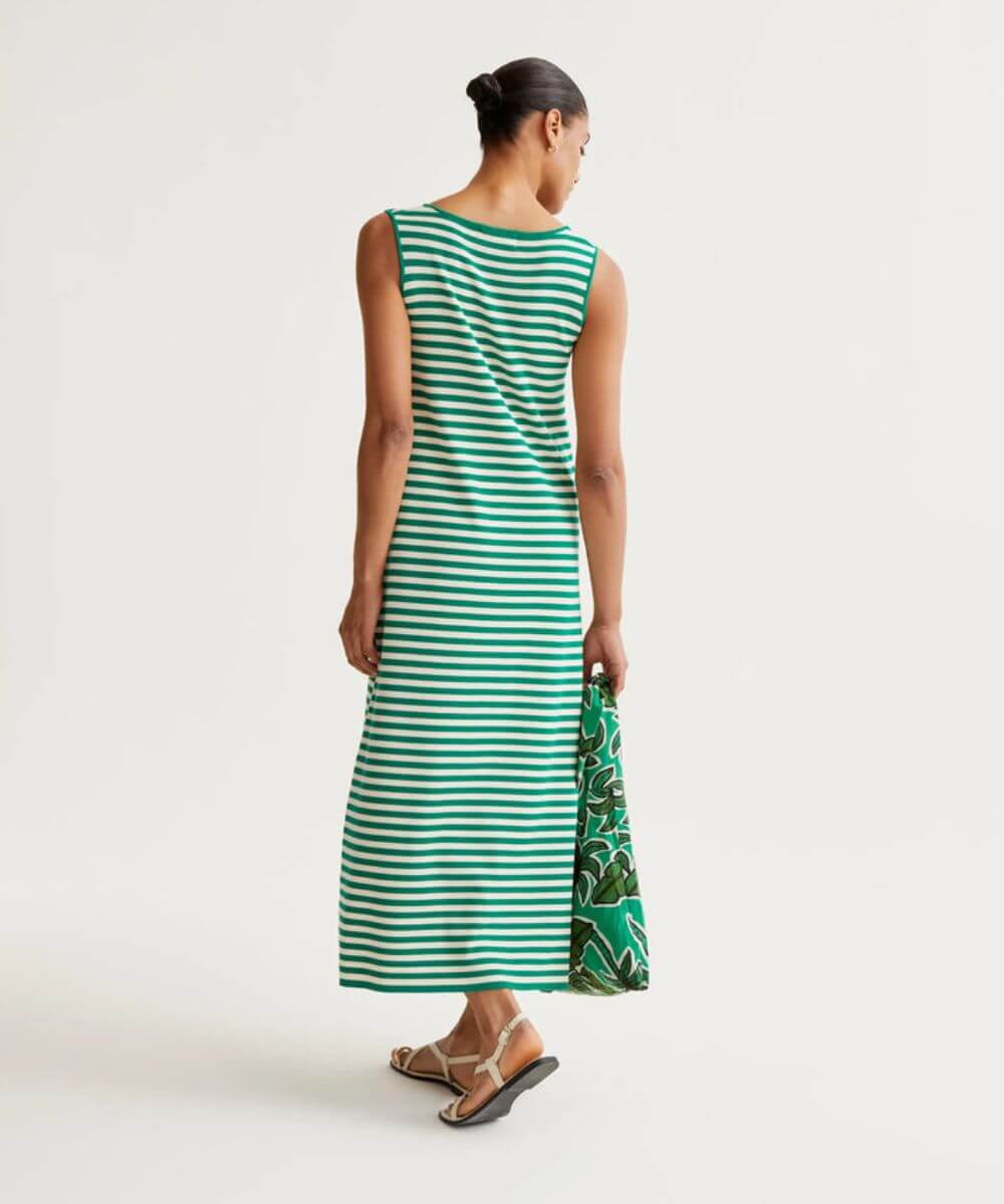 Robe longue en maille rayée verte de Compañía Fantástica