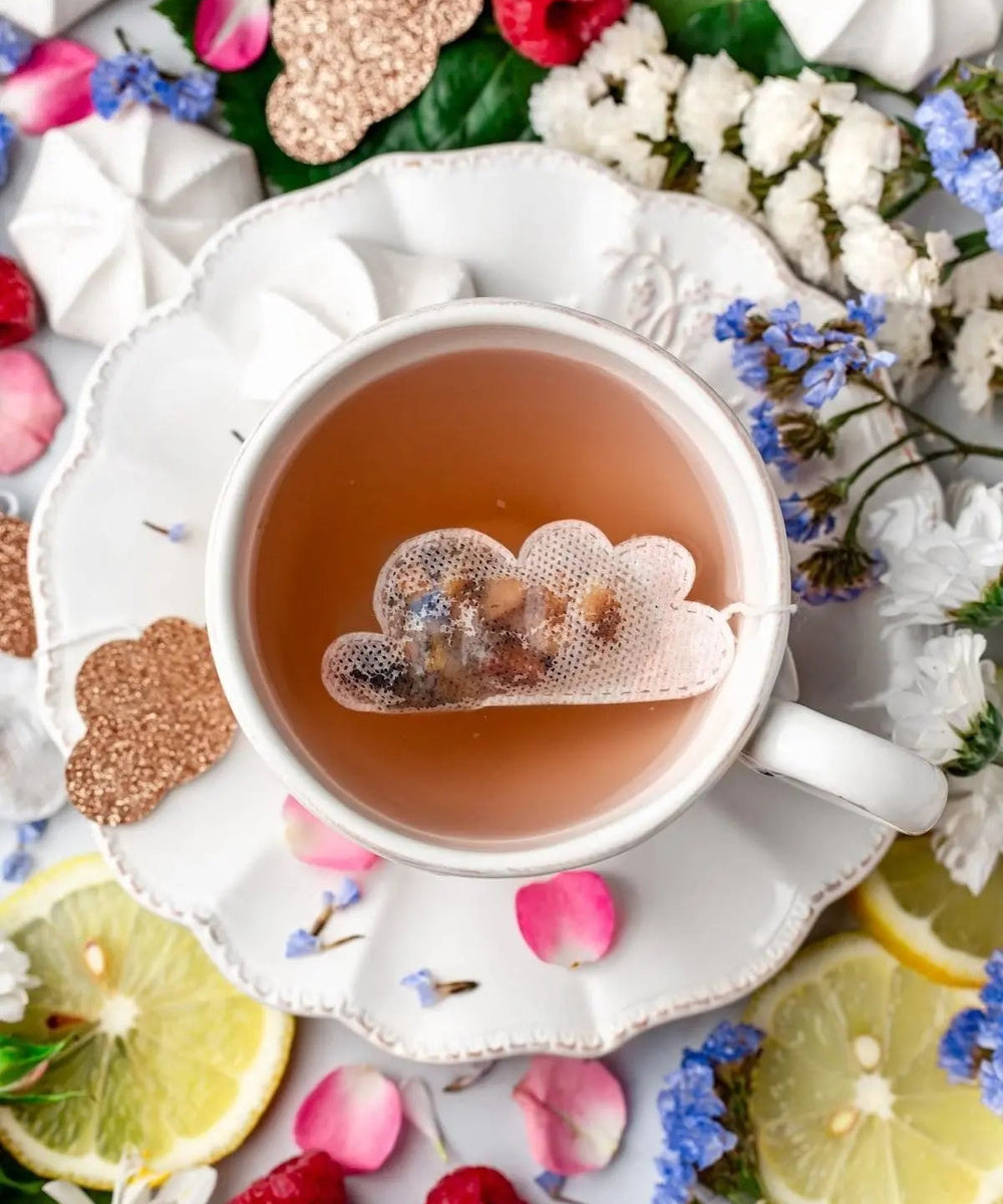 Sachets de thé bio en forme de nuage cousus à Lyon de la marque française Tea Heritage. Goût : Jasmin.