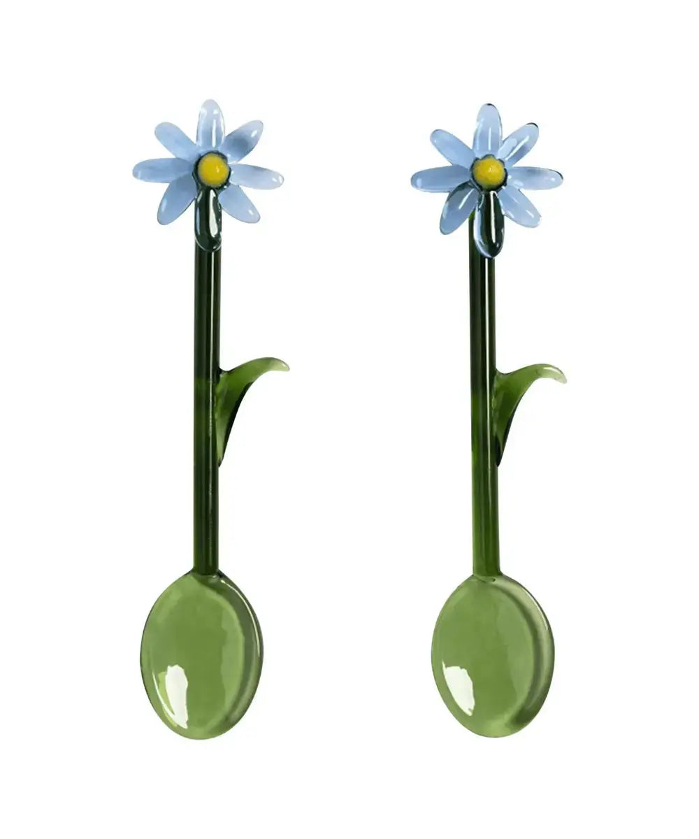 Set de 2 cuillères en Verre en forme de Fleurs bleues de la marque de décoration scandinave Klevering