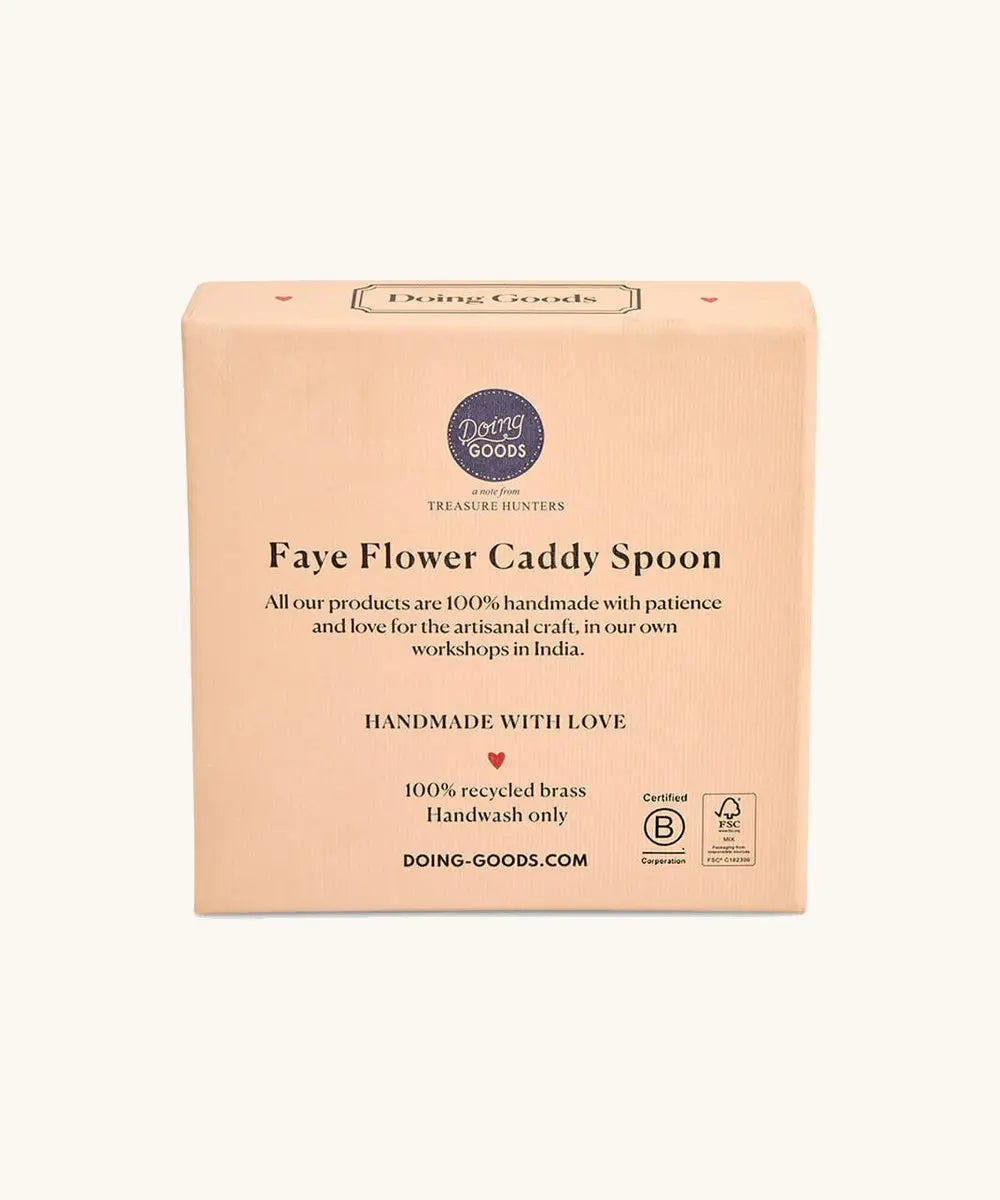 Set de Cuillères Faye Fleur Dipster dans Coffret Cadeau Doing Goods détail produit sur fond clair