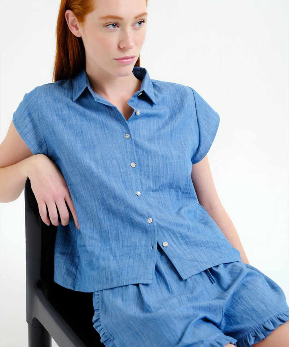 Short chambray bleu clair de Compañía Fantástica