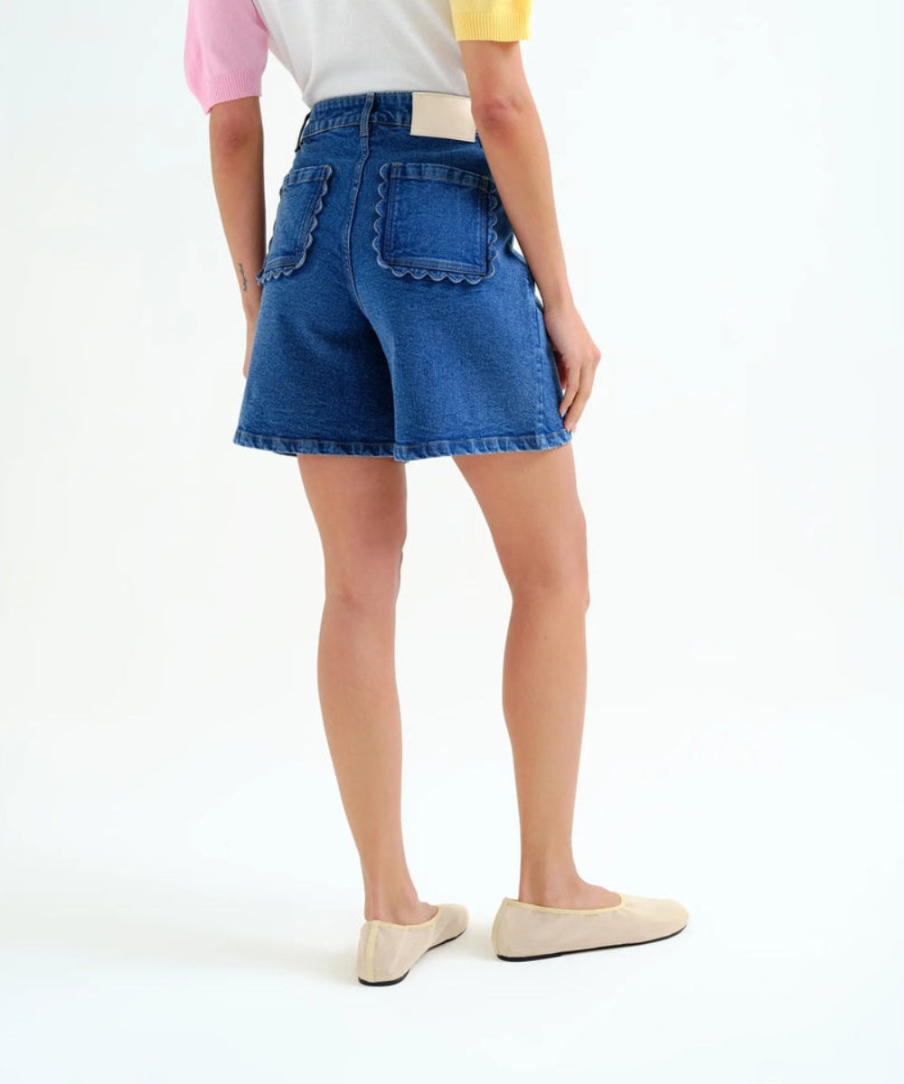 Short denim bleu détail vagues de Compañía Fantástica