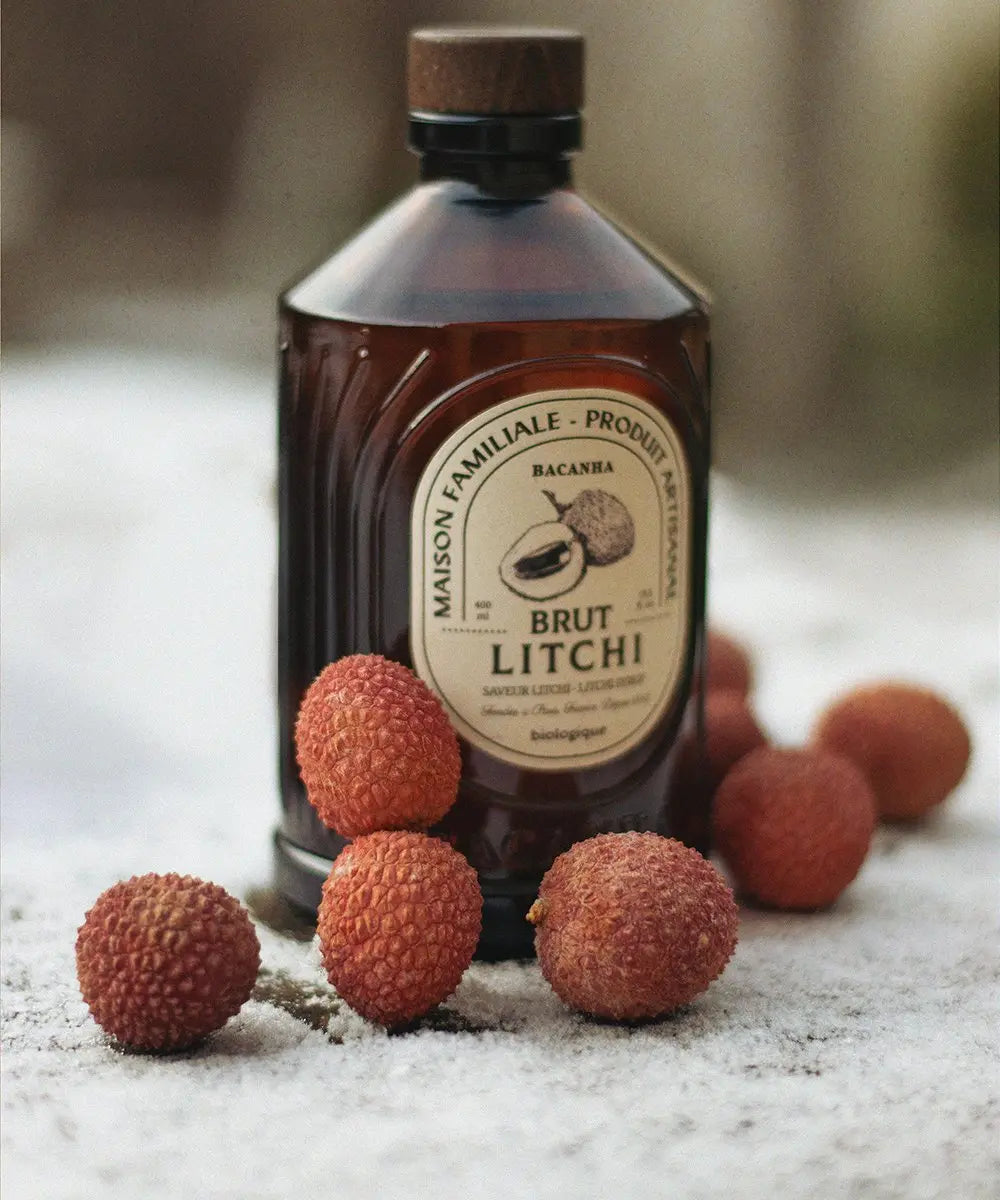 Sirop Brut de Litchi Bio Bacanha en situation