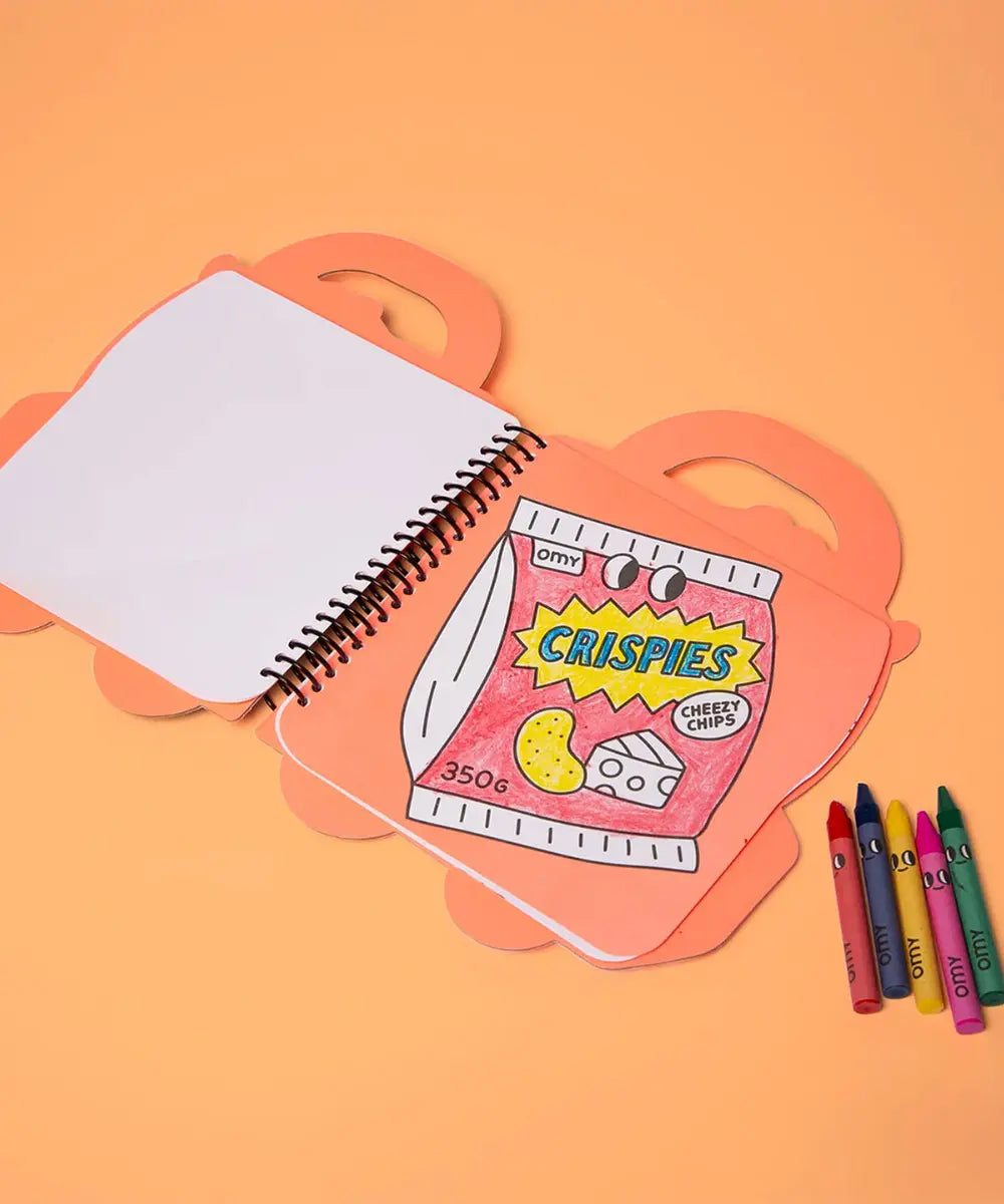 Livre de coloriages et stickers univers yummy avec crayons de cire omy.