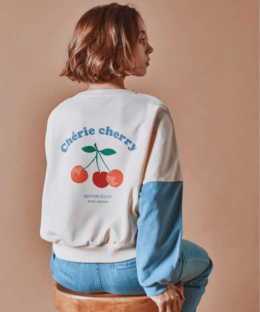 Imprimé dos Chérie Cherry Club sur sweat-shirt femme Emile et Ida.