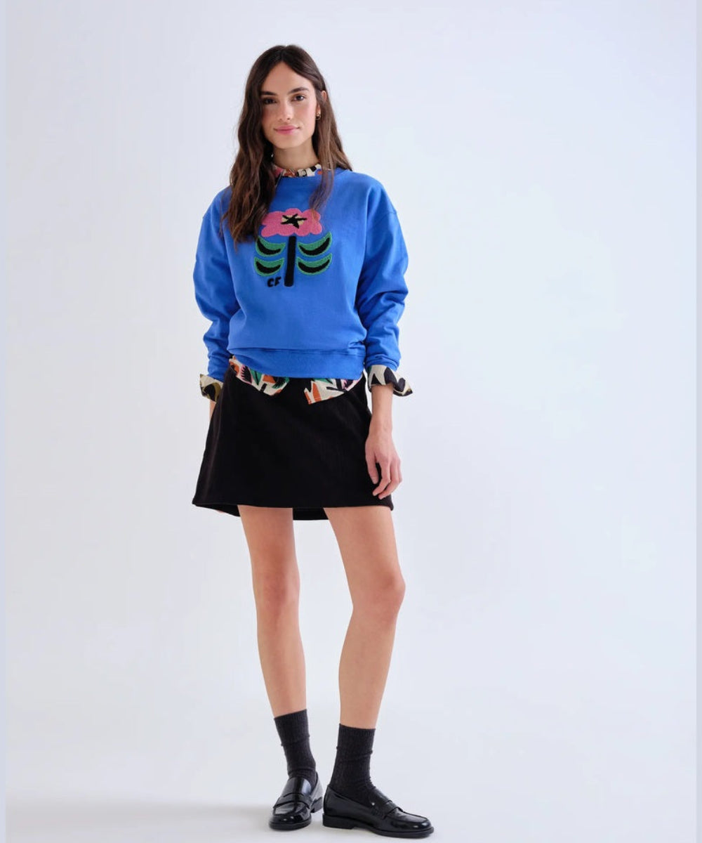 Sweat bleu à patch fleurs Neo Garden de Compañía Fantástica