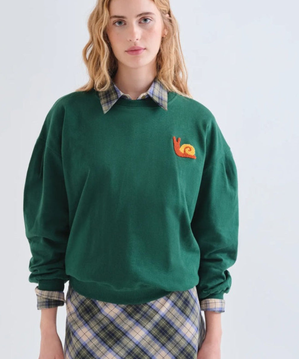 Sweat vert à patch escargot de Compañía Fantástica