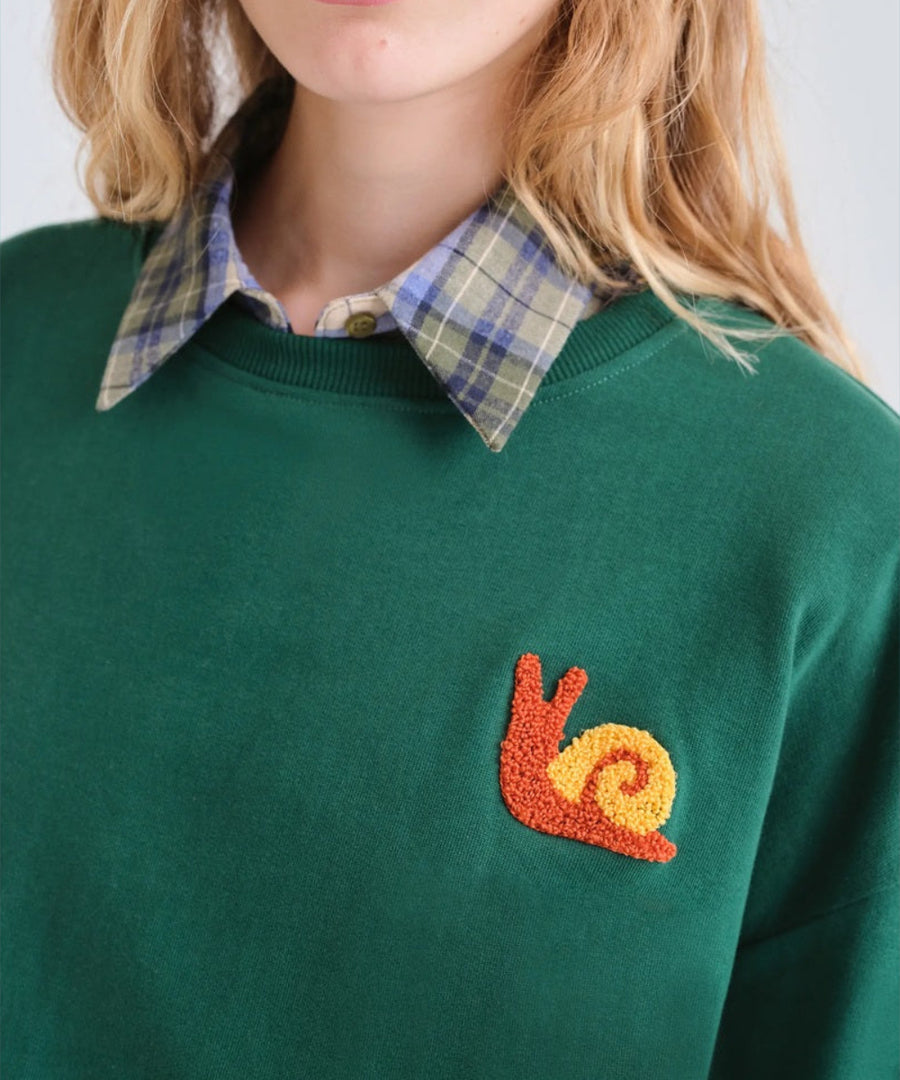 Sweat vert à patch escargot de Compañía Fantástica