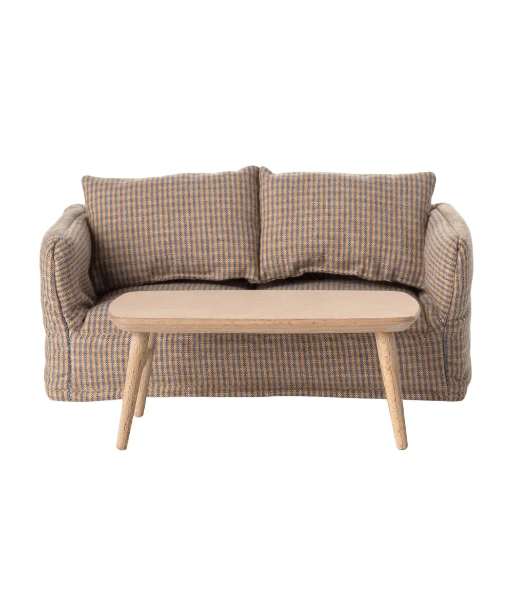 Table Basse Maileg Nature pour Souris en situation