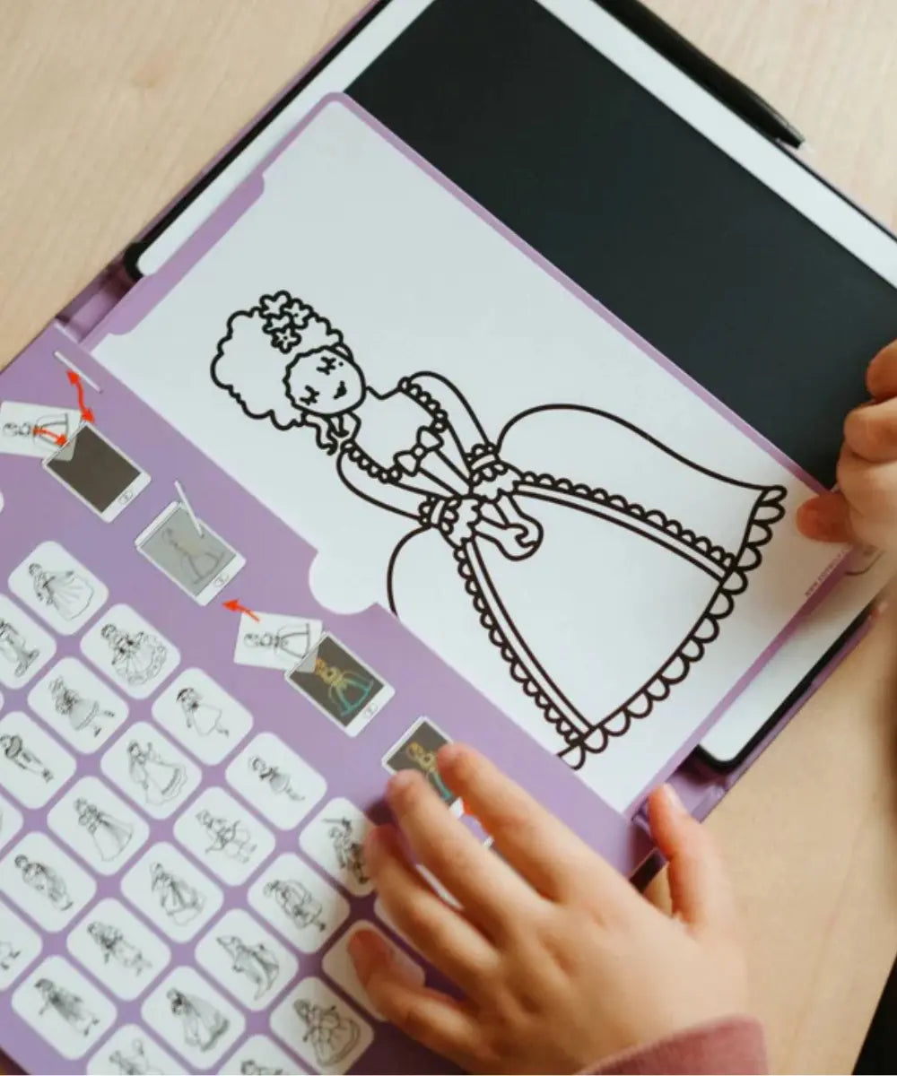 Petite tablette lumineuse de dessin rose Kidydraw Mini sur le thème des princesses avec des calques de modèles à décalquer
