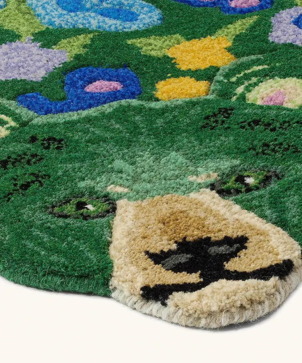 Tapis Josie Jardin Ours Small Doing Goods en situation