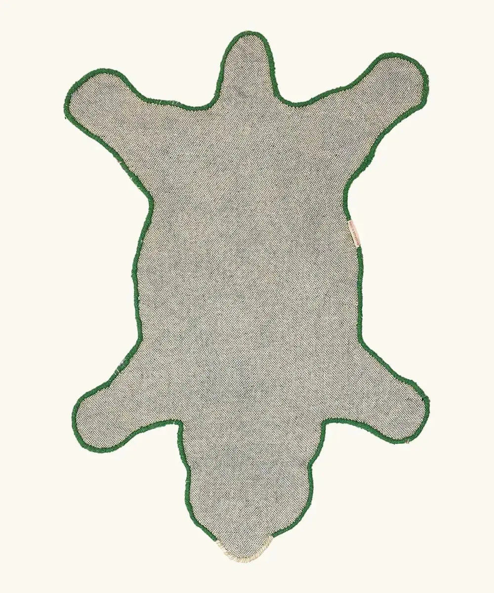 Tapis Josie Jardin Ours Small Doing Goods détail produit sur fond clair