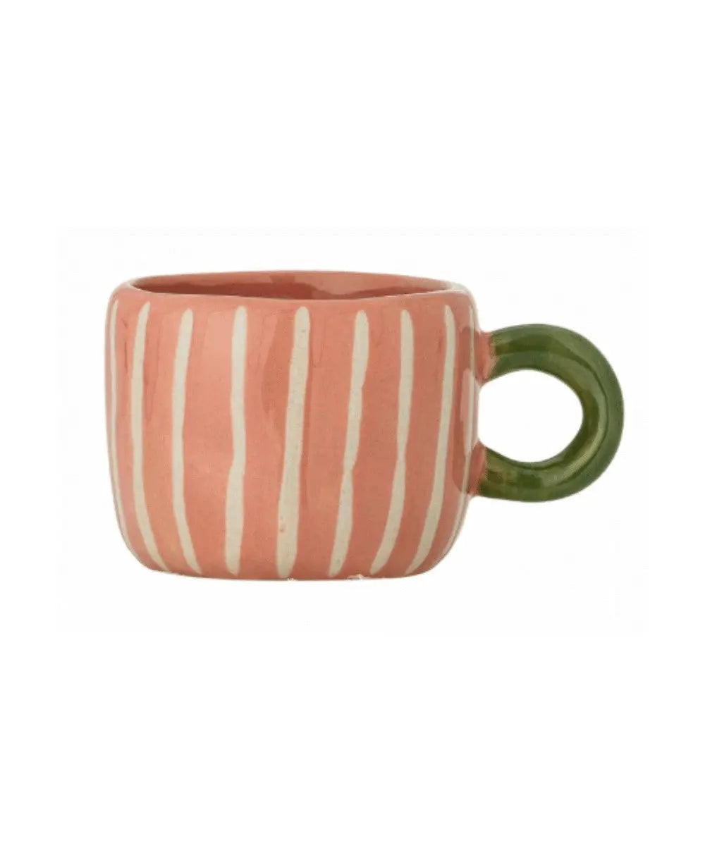 Tasse Nini Rose Rayures réalisée en grès par la marque Bloomingville
