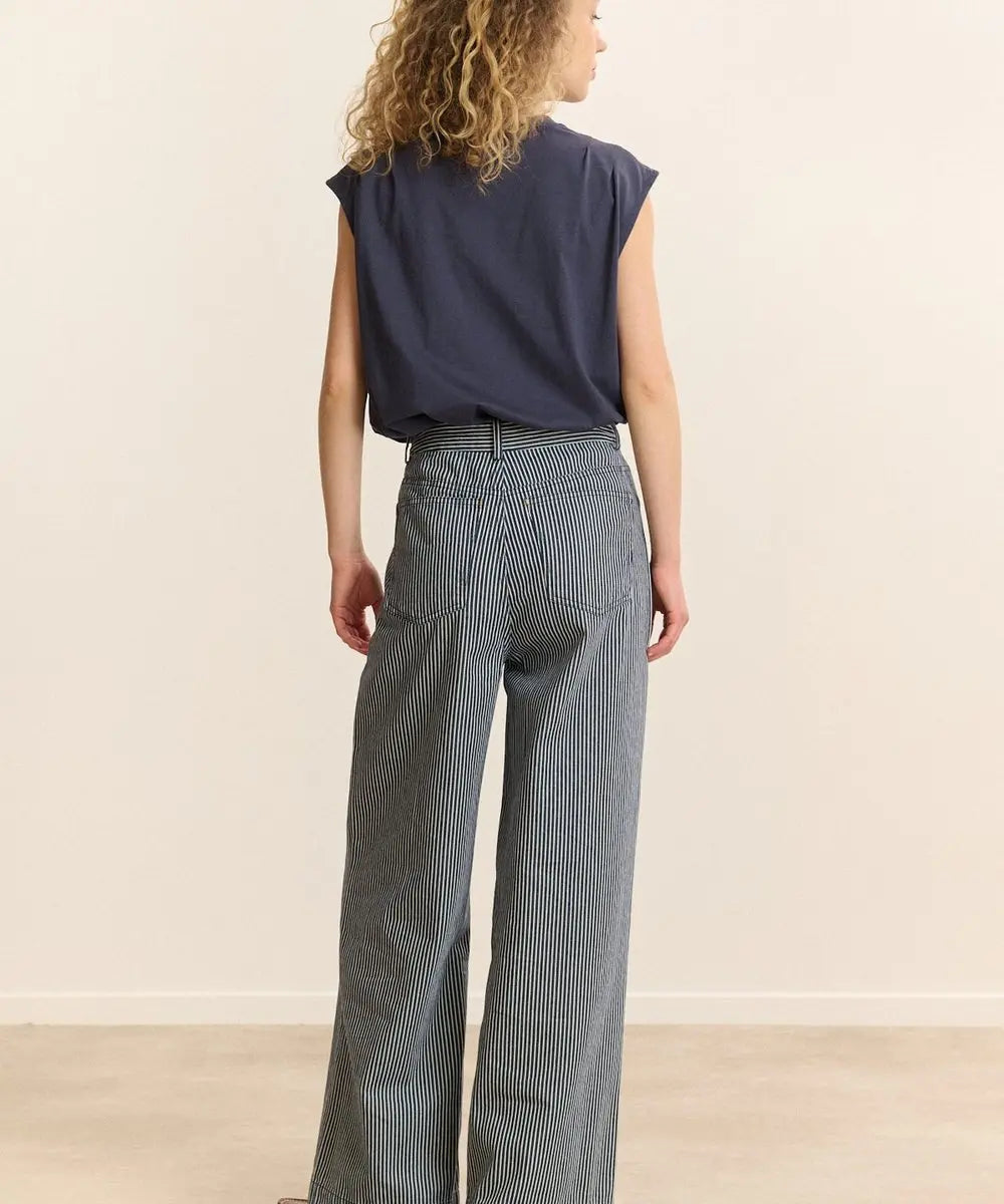 Tee-shirt Vivi Marine Garance en situation
