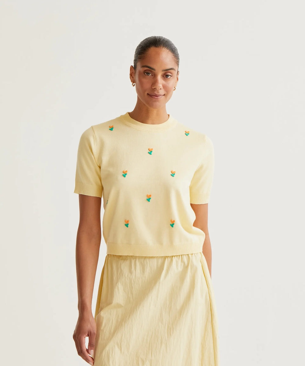 Top en maille jaune fleuri de Compañía Fantástica