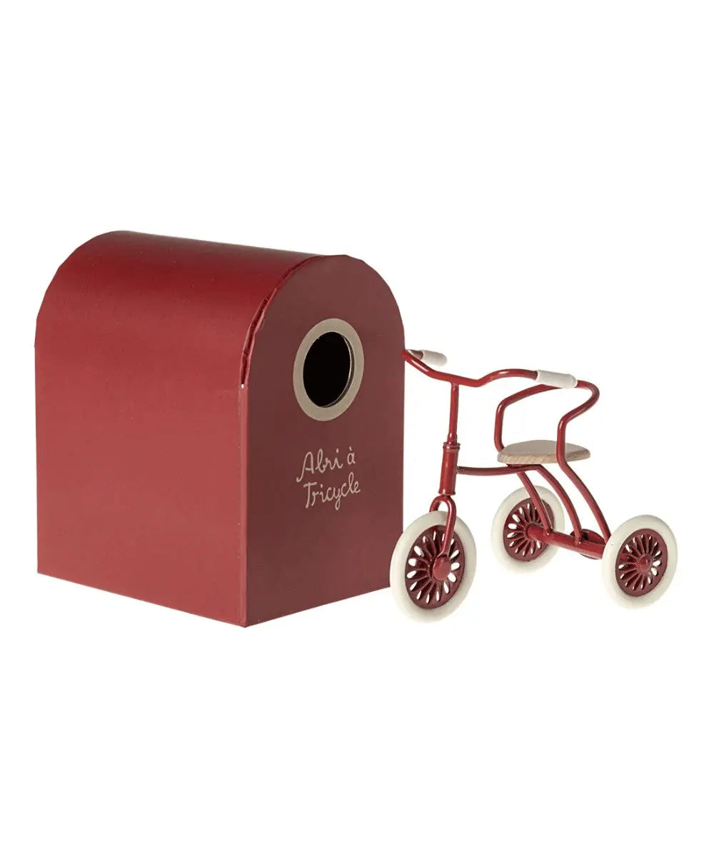 Tricycle miniature et son abri Rouge adapté pour les petites souris Maileg