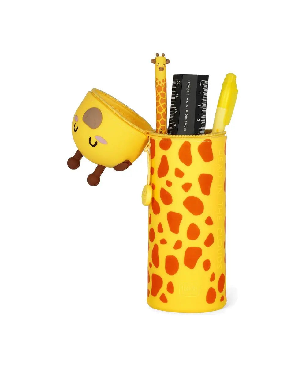 Vue produit de Trousse 2 en 1 en Silicone Girafe « Head In The Clouds » de Legami sur fond clair