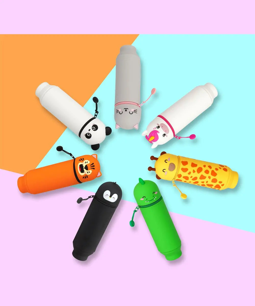 Gros plan en situation de Trousse 2 en 1 en Silicone Girafe « Head In The Clouds » de Legami