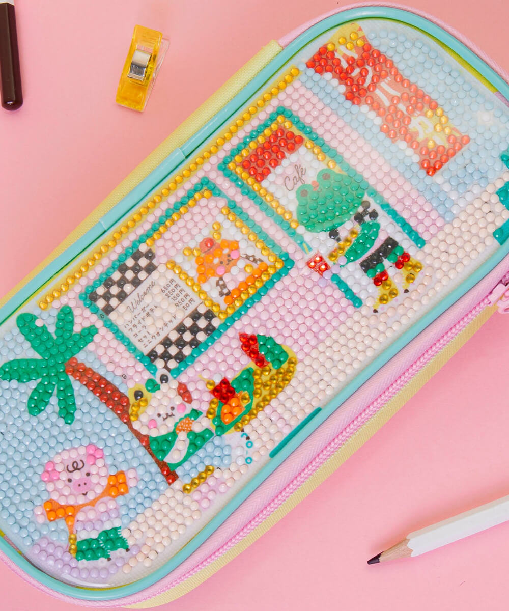 Trousse à diamanter Skatepark de la marque La Petite Épicerie, en mise en scène