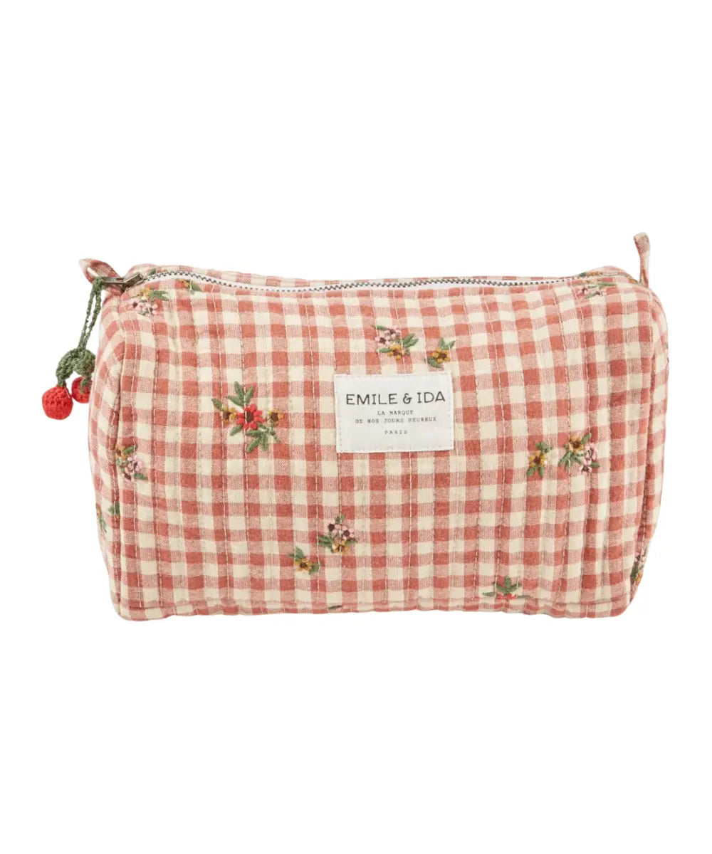 Trousse de toilette vichy ecru terracotta fleurs brodees emile et ida avec doublure impermeable et fruits crochet.