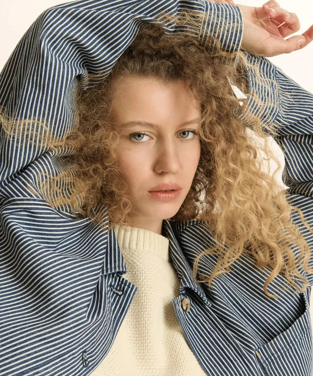 Photo portée de la Veste à rayures Cleo de la marque Garance