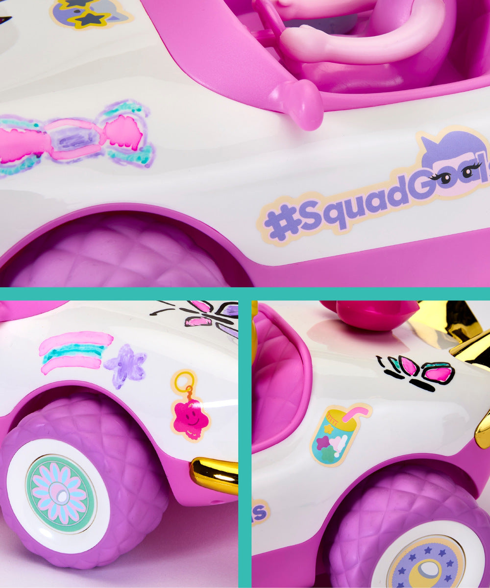 Détails des décorations de la voiture Bella Buggy de Sharper Image sur les portières, les roues et les ailes